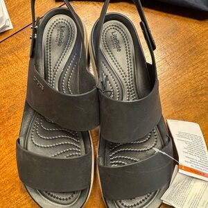 Crocs Brooklyn low wedge Black Sandals Sz 10 NWT